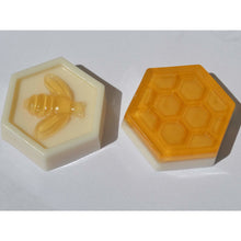 Load image into Gallery viewer, 50 Honey Soap Favors {100 Soaps} - SoapByNadia