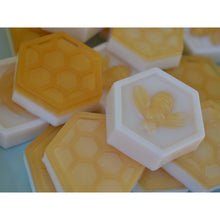 Load image into Gallery viewer, 20 Honey Soap Sets - SoapByNadia