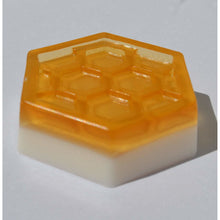 Load image into Gallery viewer, 50 Honey Soap Favors {100 Soaps} - SoapByNadia