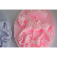 Load image into Gallery viewer, 20 Carousel Party Favors - SoapByNadia
