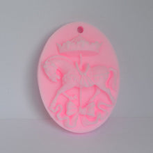 Load image into Gallery viewer, 20 Carousel Party Favors - SoapByNadia
