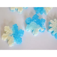 Load image into Gallery viewer, 50 Snowflake Soap Favors - SoapByNadia